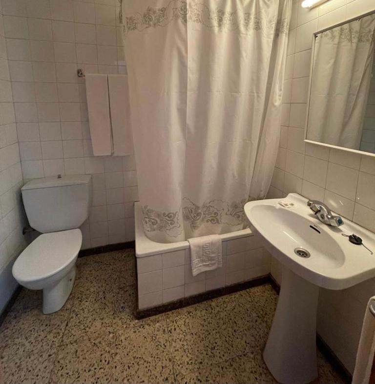 Hostal Ter Setcases Ngoại thất bức ảnh